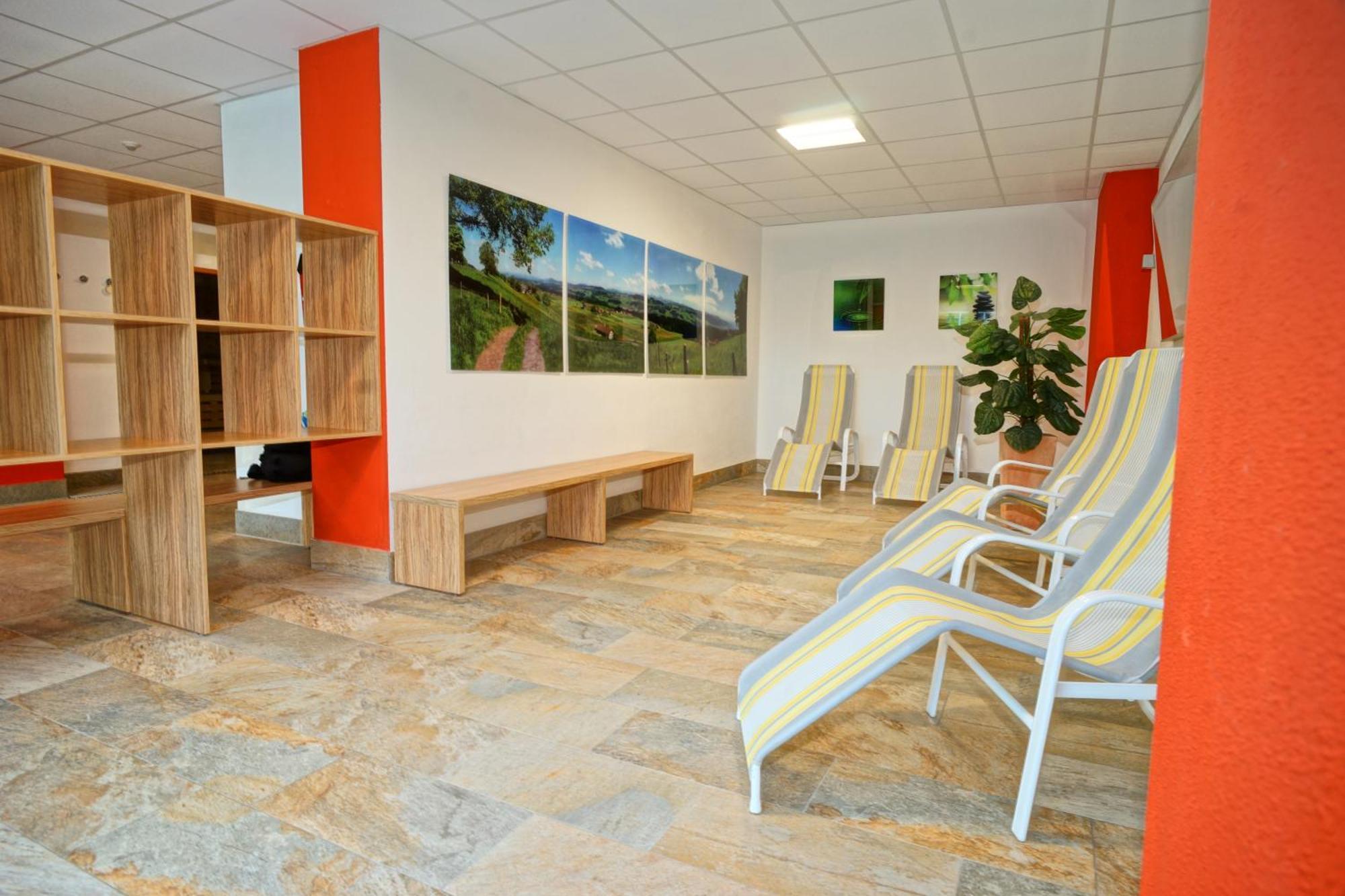 Relax-Red Mit Pool Und Sauna Scheidegg Exteriör bild